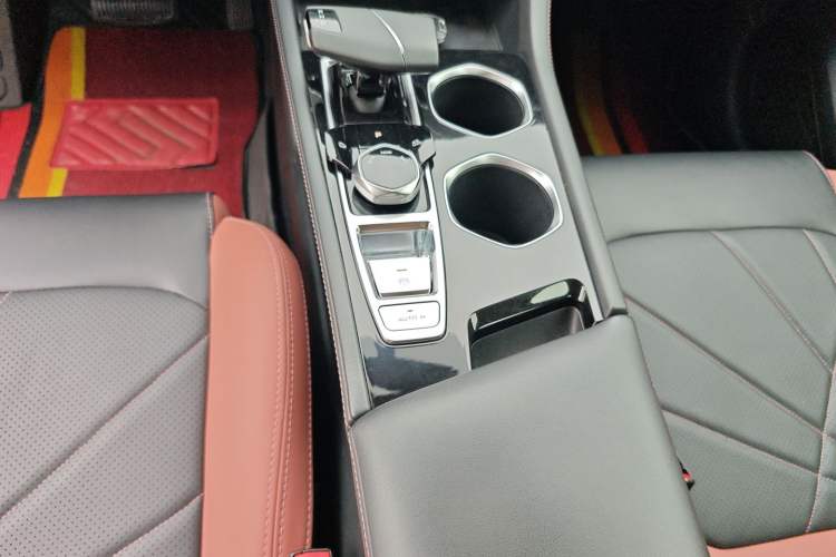 Used CHANGAN Eado 2022 PLUS Blue Whale NE 1.4T GDI DCT Prestige Edition Gear Lever