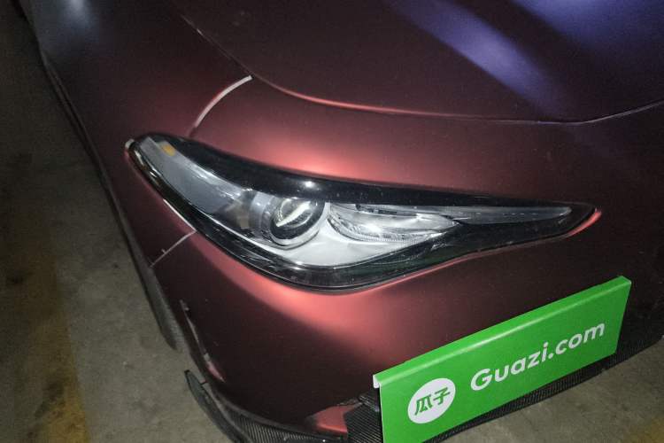 Used Alfa Romeo Giulia 2017 2.0T 200HP Luxury Edition
