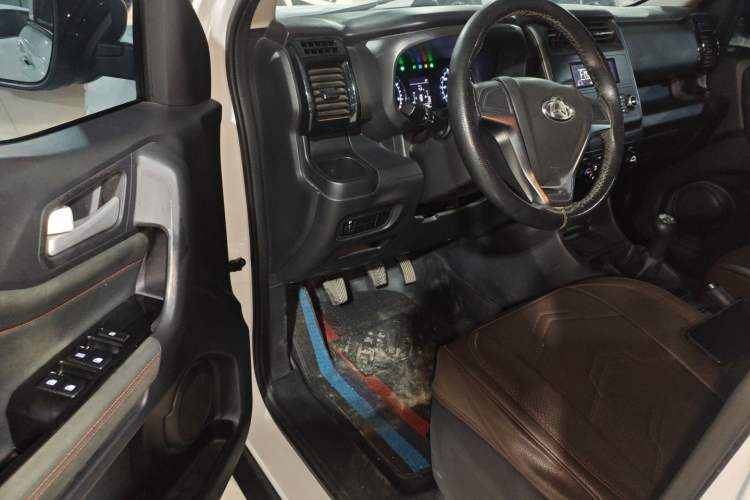 Used Oshan X70A 2019 1.5L Manual Standard Version China VI