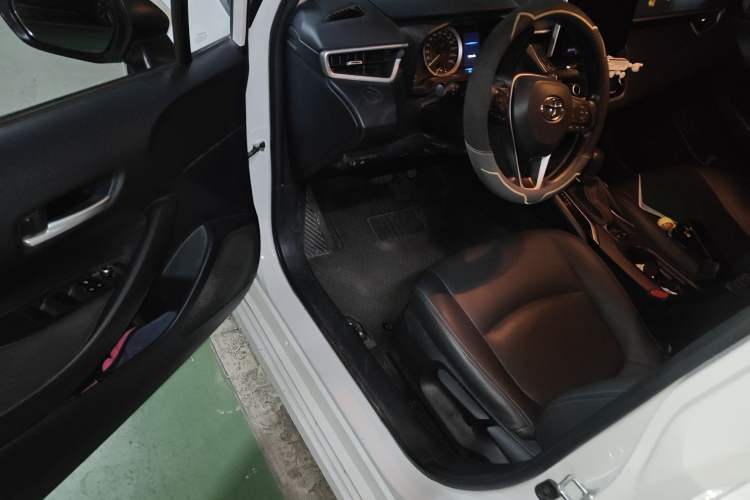 Used Toyota Corolla 2021 1.2T S-CVT Elite PLUS Edition Driver Seat