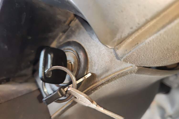 Used Jinbei Hiace 2011 2.0L 5th Generation Kuaiyunwang Standard Version 4G19
