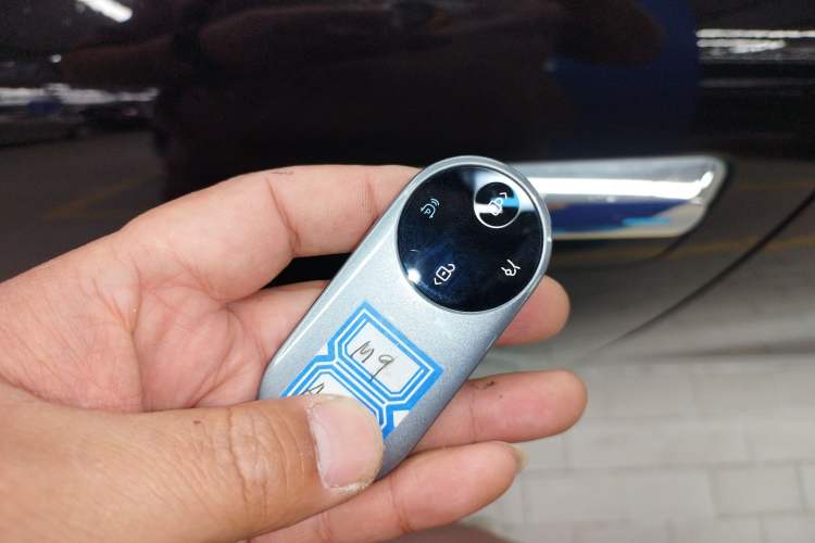 Used Hima AITO M9 2024 Range-Extended Ultra Version 42 kWh 6-Seater Model
