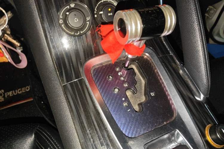 Used Peugeot 3008 2015 1.6THP Automatic Classic Edition
