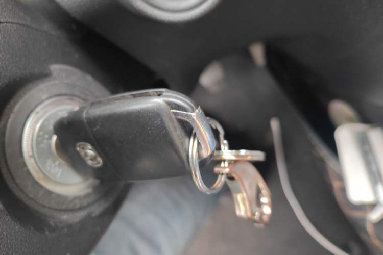 Used CHANGAN CS35 2017 1.6L Manual Luxury Model
