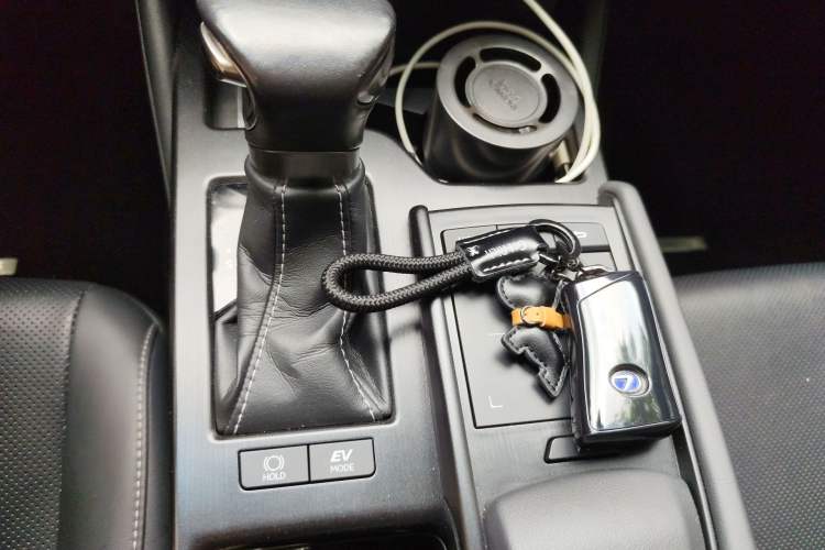 Used Lexus ES 2018 300h Premier Edition China V Standard Vehicle Key