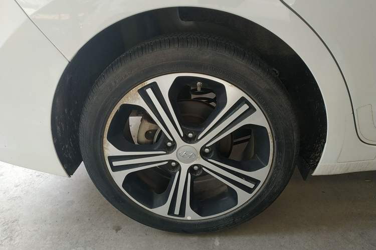 Used Hyundai Elantra (6th Generation / Lingdong) 2018 1.4T Dual-Clutch Xuan Dong · Dynamic Edition