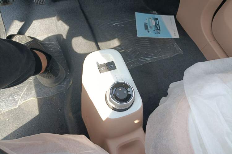 Used Geely Galaxy Panda 2024 Panda Mini 200km Endurance Bear