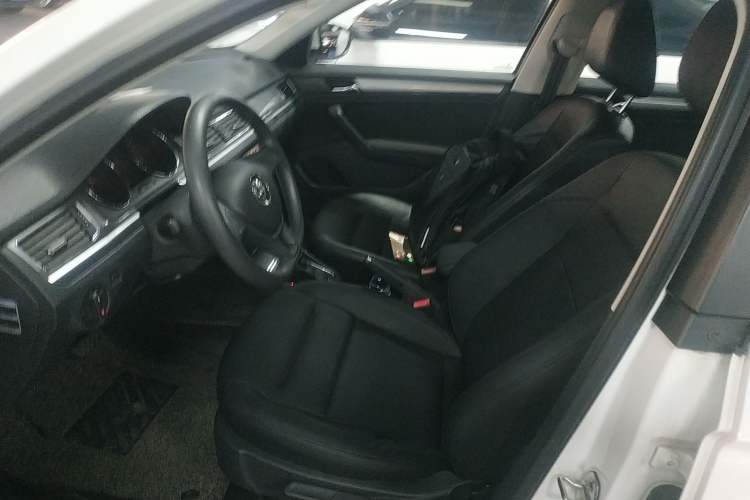 Used Volkswagen Bora 2016 1.6L Automatic Fashion Model Left Front Seat