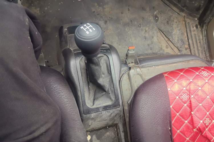 Used Wuling Rongguang 2011 1.2L Base Version