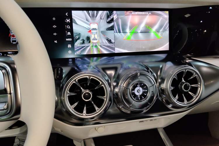 Used Cyberspace Tank 300 2021 2.0T Cyber Tank
