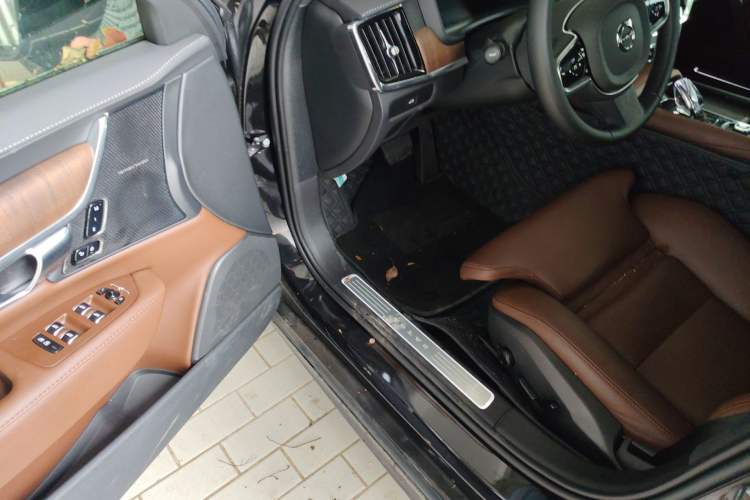 Used Volvo S90 2025 B5 Zhiyuan Luxury Edition Driver Seat