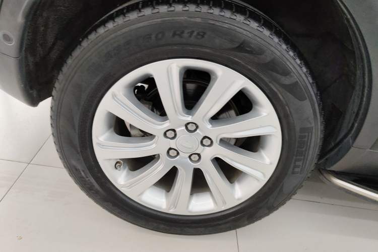 Used Land Rover Discovery Sport 2019 240 PS PURE Edition China VI Standard