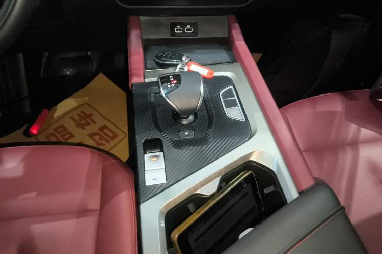 Used JETOUR X70 2024 1.5T DCT Glory PRO 5-Seater