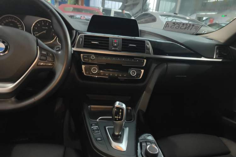 Used BMW 3 Series 2018 320Li Fashion Model