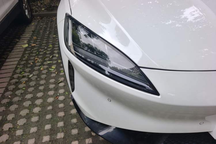 Used XPeng G3 2019 Deluxe Edition Right Front Headlight