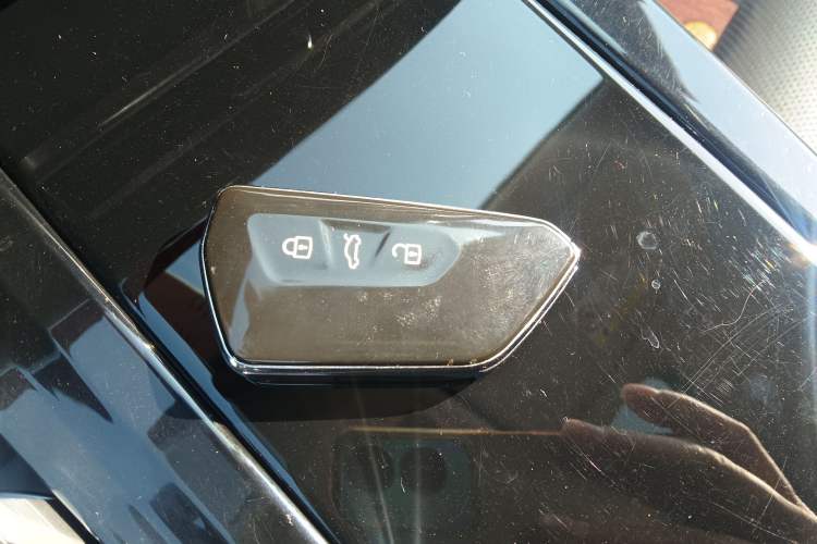 Used Volkswagen Talagon 2023 Facelift 380TSI All-Wheel Drive Luxury Jiajing Pro Version with 7 Seats