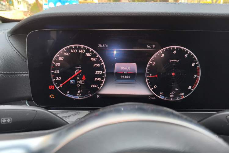 Used Mercedes-Benz E-Class 2019 E 300 L Sporty and Stylish Model
