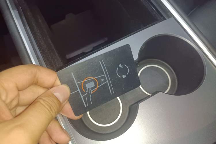 Used Tesla Model Y 2021 Long-Range All-Wheel-Drive Version