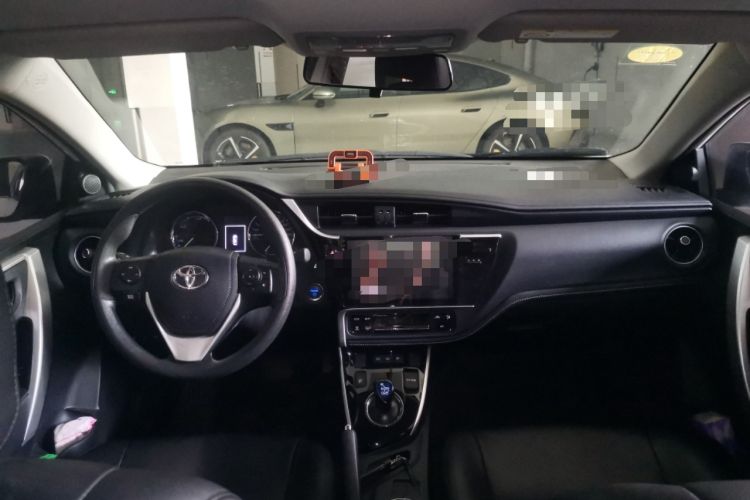 Used Toyota Corolla Hybrid E+ 2019 1.8L E-CVT Leading Edition Center Console