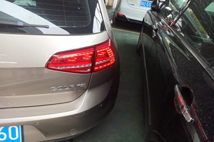 Used Volkswagen Golf 2014 1.4TSI Automatic Luxury Model
