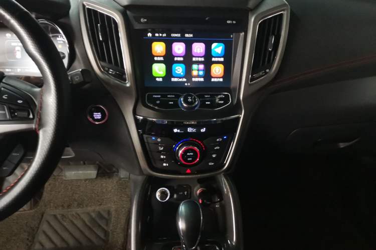 Used CHANGAN CS75 2017 Shangkui Edition 1.5T Automatic Fengxiang Model
