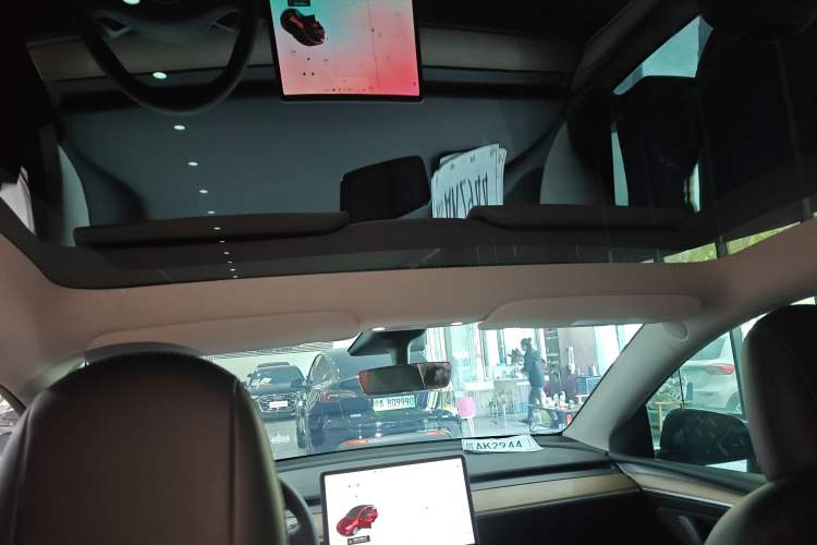 Used Tesla Model Y 2021 Standard Range Rear-Wheel Drive Version