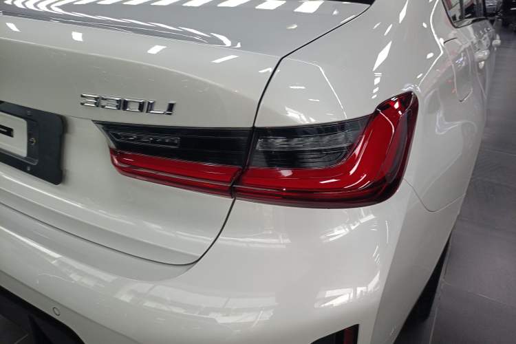 Used BMW 3 Series 2025 330Li M Sport Shadowline Package