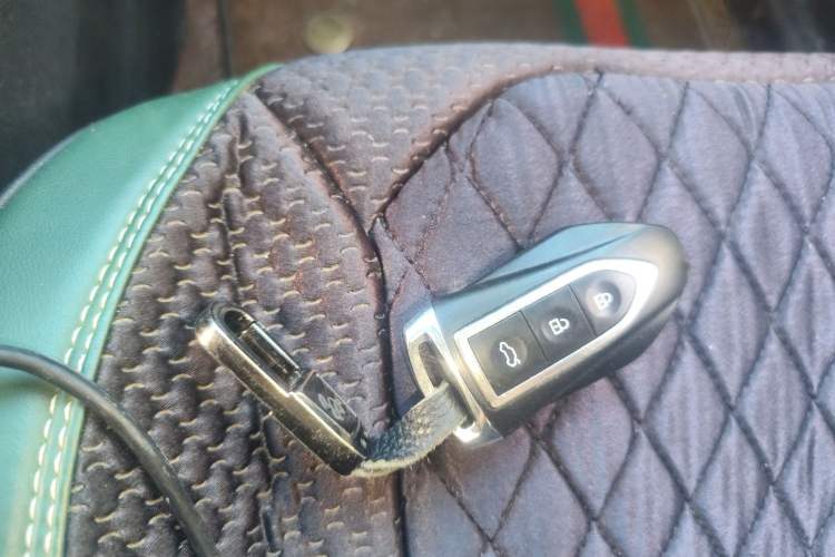 Used Zotye SR7 2016 1.5T CVT Cube Heart Edition China V Standard