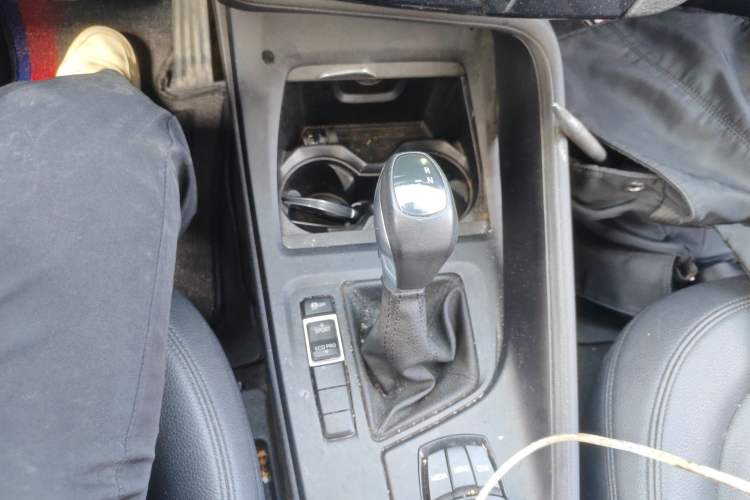 Used BMW X1 2018 sDrive20Li Leading Model Gear Lever