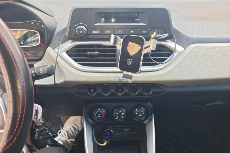 Used Baojun 510 2017 1.5L Manual Fashion Model