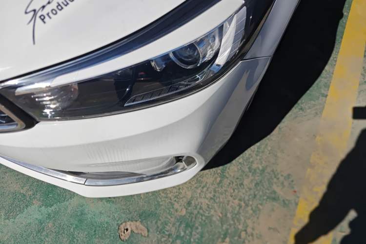 Used Kia K3 2016 1.6L Automatic with Sunroof
