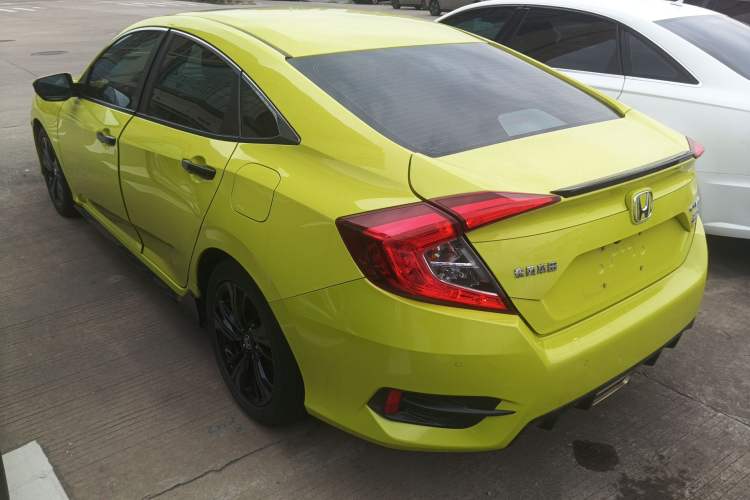 Used Honda Civic 2019 220TURBO CVT Dynamic Edition China VI Emission Standard Exterior 2