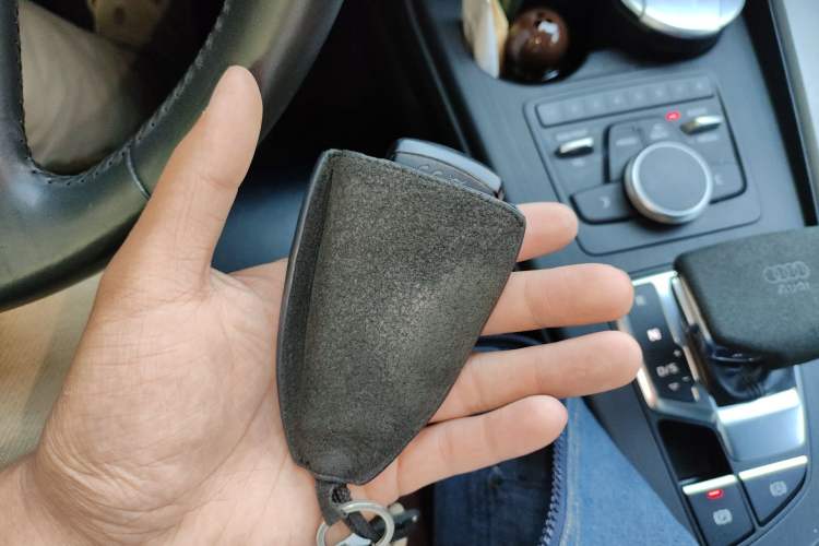 Used Audi A4L 2019 35 TFSI Ambition China VI
