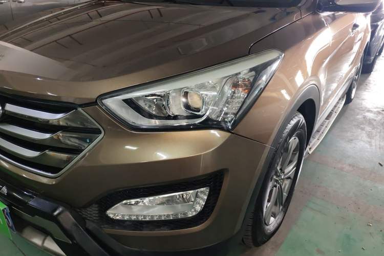 Used Hyundai Santa Fe 2015 2.0T Automatic Two-Wheel Drive Smart Version 5 Seats
