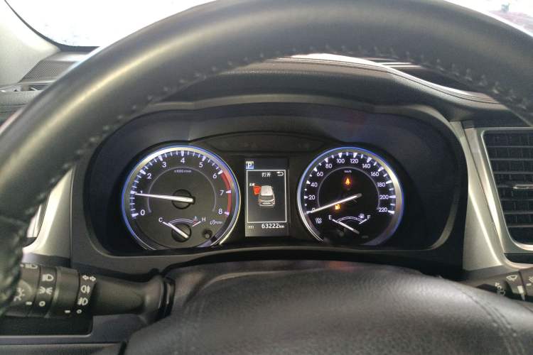 Used Toyota Highlander 2018 2.0T Four-Wheel Drive Luxury Version 7 Seats China VI Standard