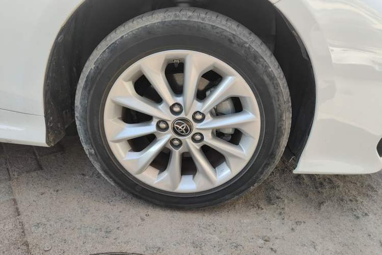 Used Toyota Corolla 2021 1.2T S-CVT Elite PLUS Edition Right Front Wheel Hub