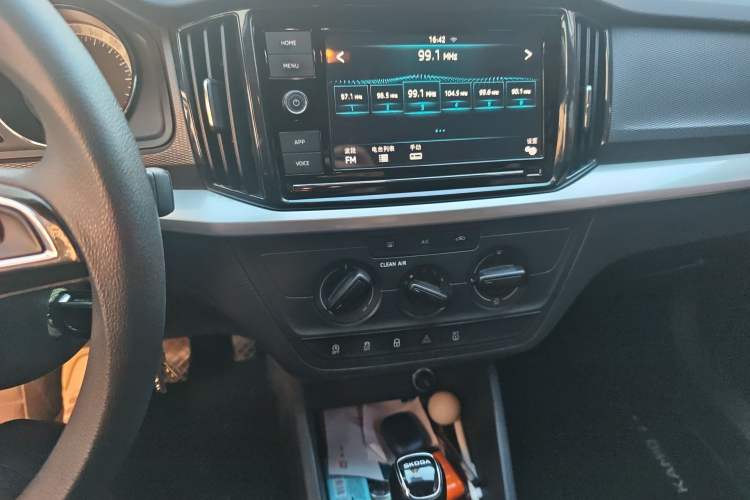 Used Skoda Kamiq 2018 1.5L Automatic Standard Version China V Emission Standard Audio And AC Panel