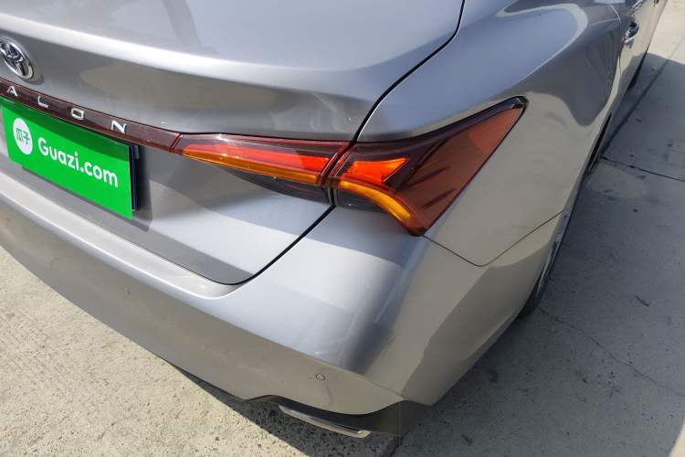 Used Toyota Avalon 2019 2.0L Luxury Edition China VI Standard
