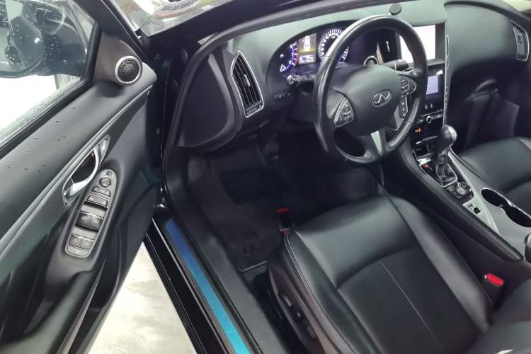 Used Infiniti Q50L 2016 2.0T Enjoyment Edition
