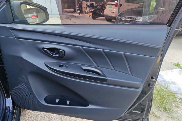 Used Toyota YARiS L Zhi Xiang 2019 1.5E CVT Dynamic Edition China VI compliant Interior 5