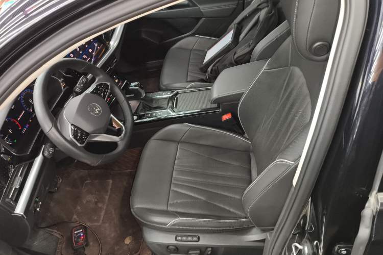 Used Volkswagen Passat 2023 Revised 380TSI Luxury Edition
