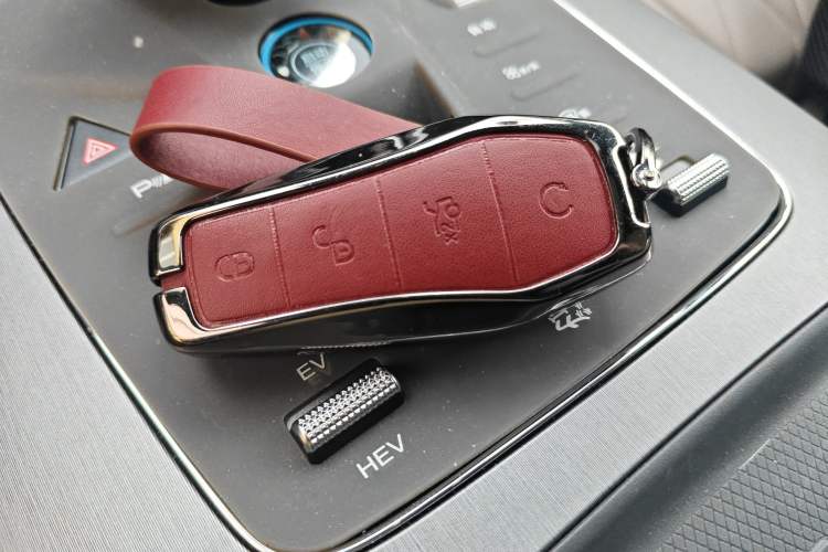 Used BYD Tang New Energy 2025 DM-i 115KM Cloud Ride Flagship Model