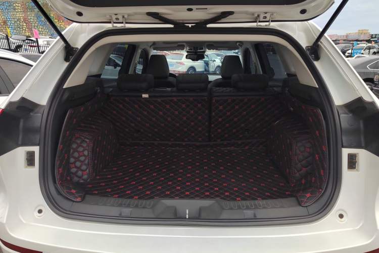 Used Haval H6 2020 1.5 GDIT Automatic Platinum Champion Edition Trunk