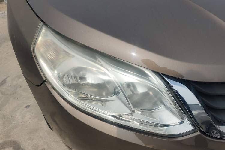 Used Baojun 630 2012 1.5L DVVT manual comfort version Right Front Headlight