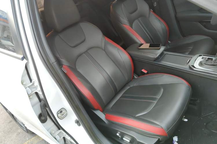 Used Dongfeng Aeolus Yixuan 2020 230T Automatic Cool Stylish Dark Knight Edition