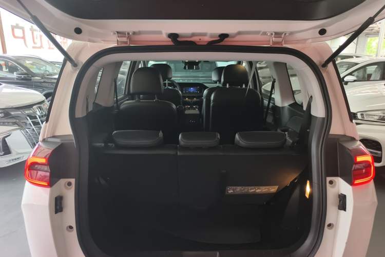 Used GAC Trumpchi M6 2021 PRO 270T DCT Luxury Edition Trunk