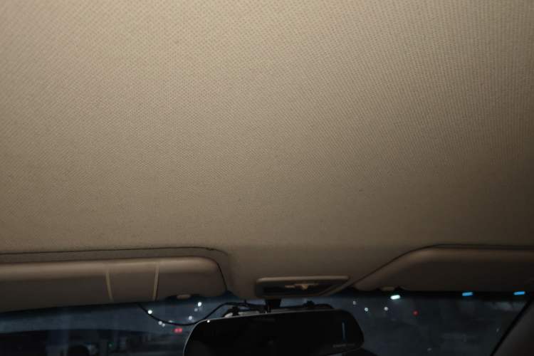 Used Baojun 730 2014 1.5L manual standard trim 7 seats