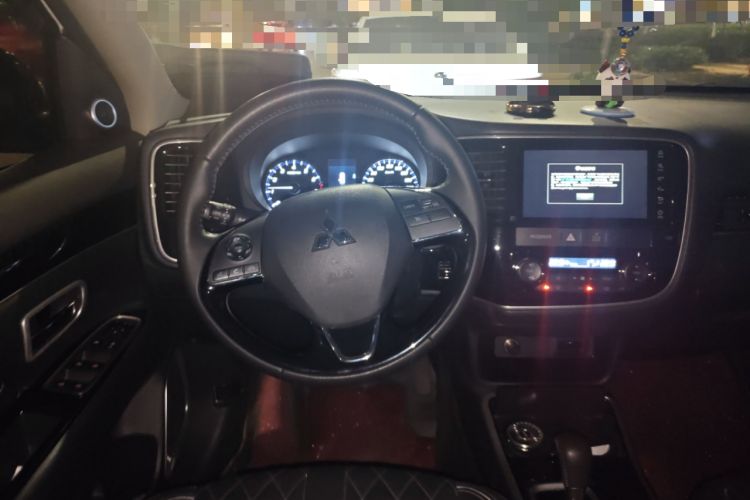 Used Mitsubishi Outlander 2021 2.0L Two-Wheel Drive Comfort Edition 7 Seats
