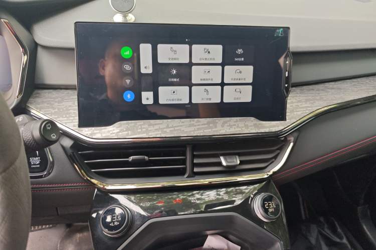 Used Lynk & Co 06 2020 1.5T JinPro model