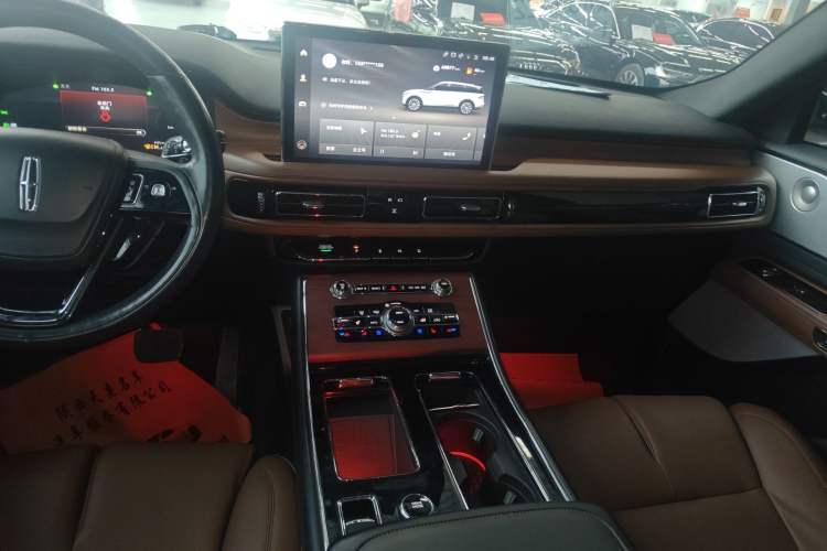 Used Lincoln Aviator 2020 3.0T V6 All-Wheel Drive Executive Version
